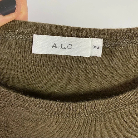 A.L.C. Linen Tee Shirt Womens Size XS Crop Shirt Top Tshirt Green Cross Back ALC - Picture 7 of 13